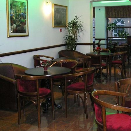 Kings Paget Hotel West Drayton  Екстериор снимка