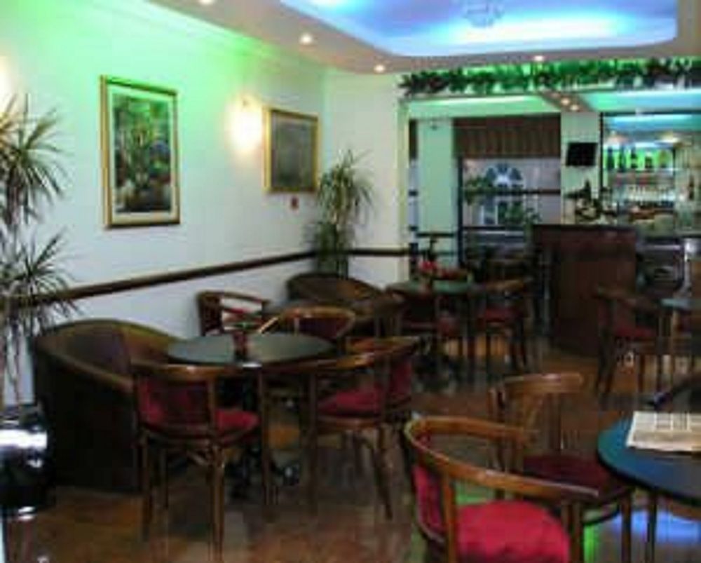 Kings Paget Hotel West Drayton  Екстериор снимка