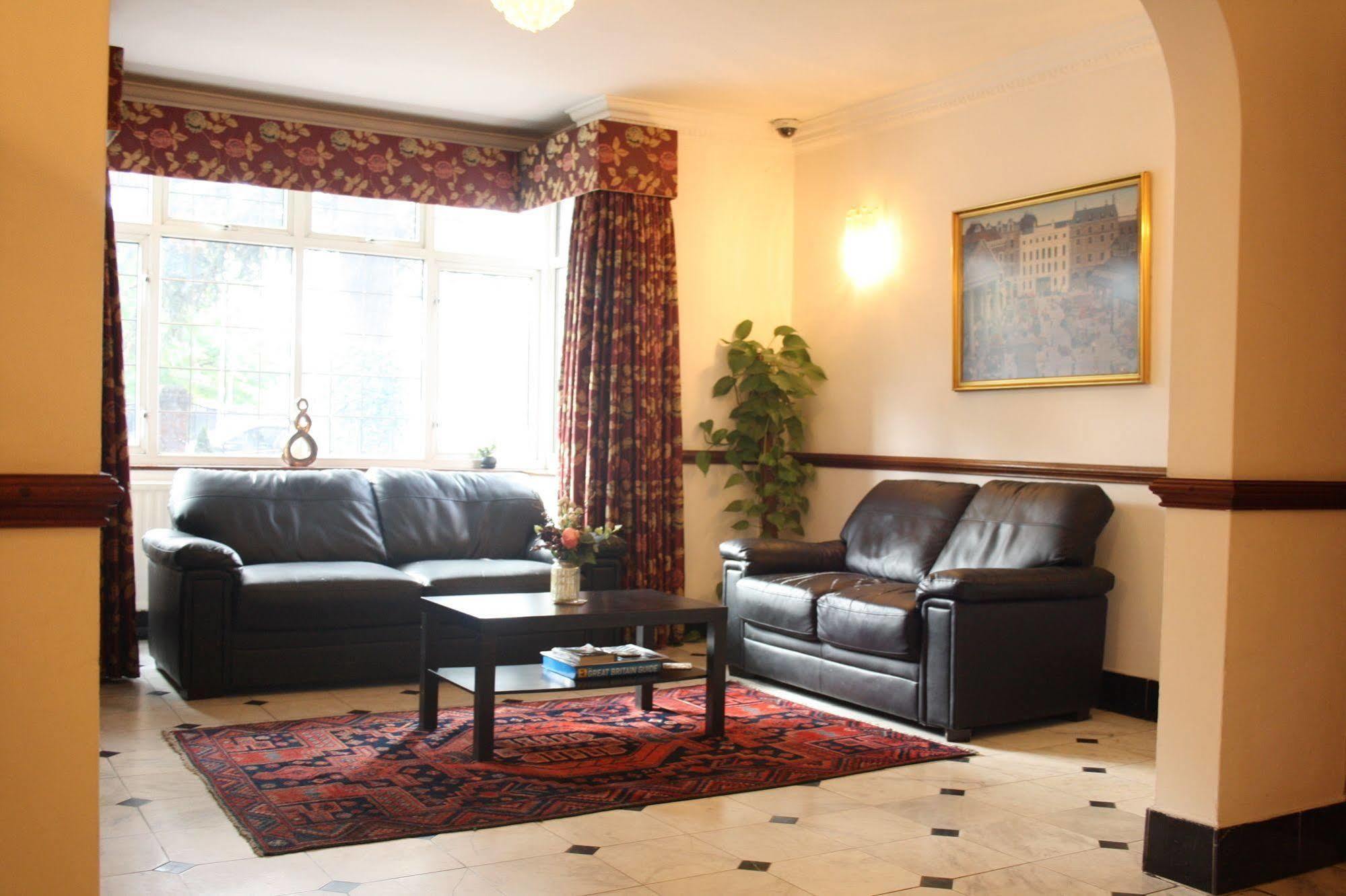 Kings Paget Hotel West Drayton  Екстериор снимка