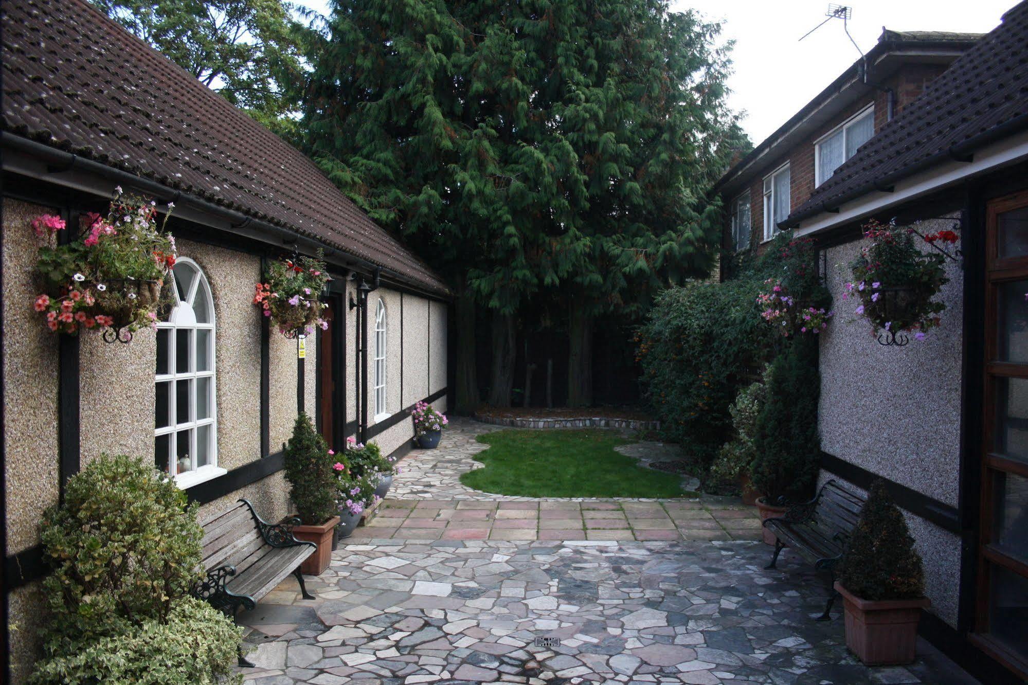 Kings Paget Hotel West Drayton  Екстериор снимка