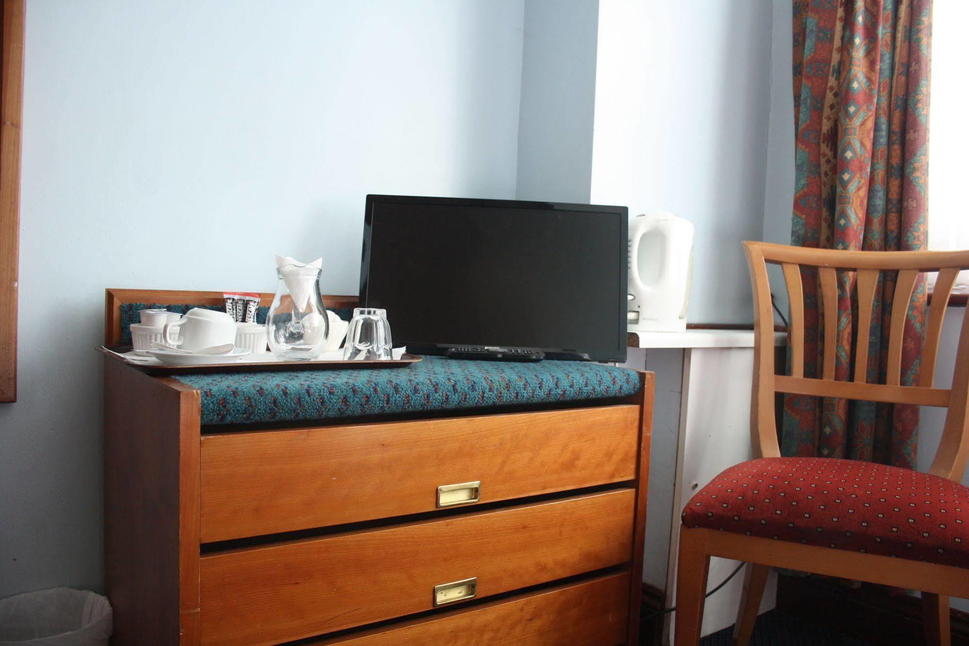 Kings Paget Hotel West Drayton  Екстериор снимка